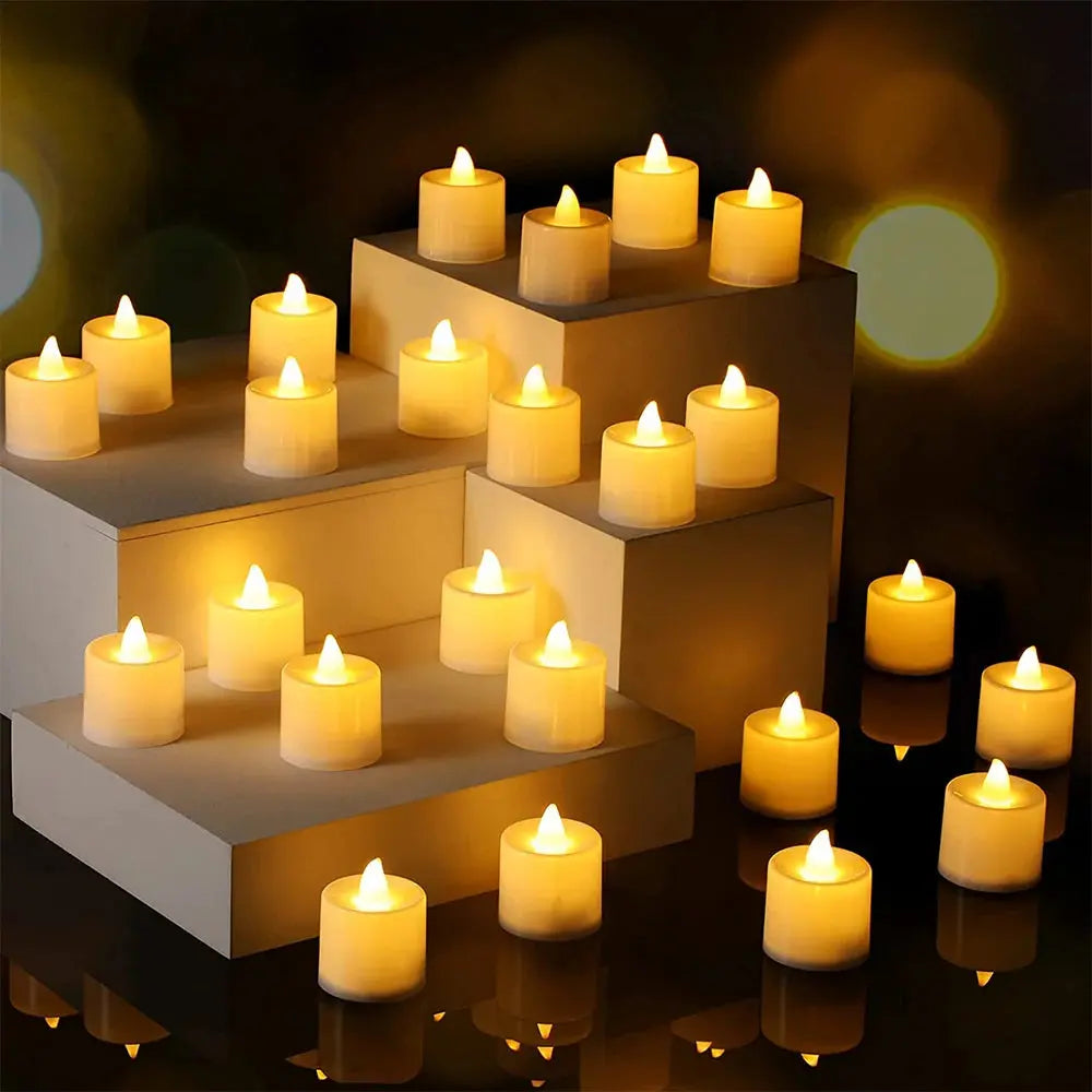 Candela a led senza fiamma per la decorazione domestica della festa di Natale Candele tealight elettroniche a forma di cuore alimentate a batteria