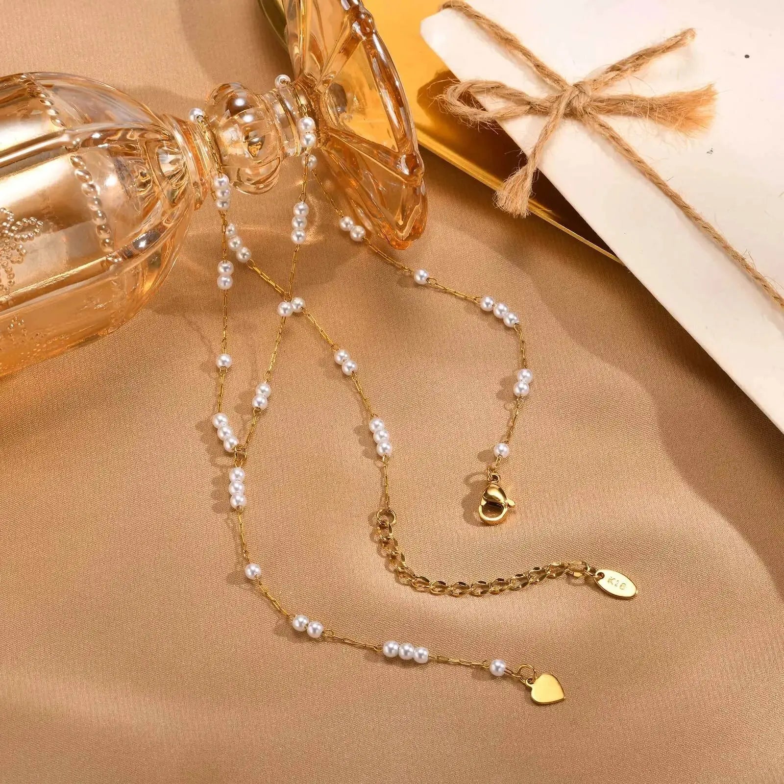 Collana da donna di individualità a forma di V con temperamento con frangia lunga 2024 Catena di marea Gioielli per feste Capodanno Regalo di San Valentino