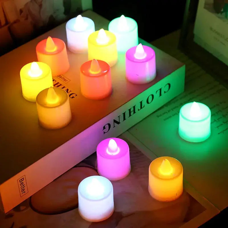 Candela a led senza fiamma per la decorazione domestica della festa di Natale Candele tealight elettroniche a forma di cuore alimentate a batteria
