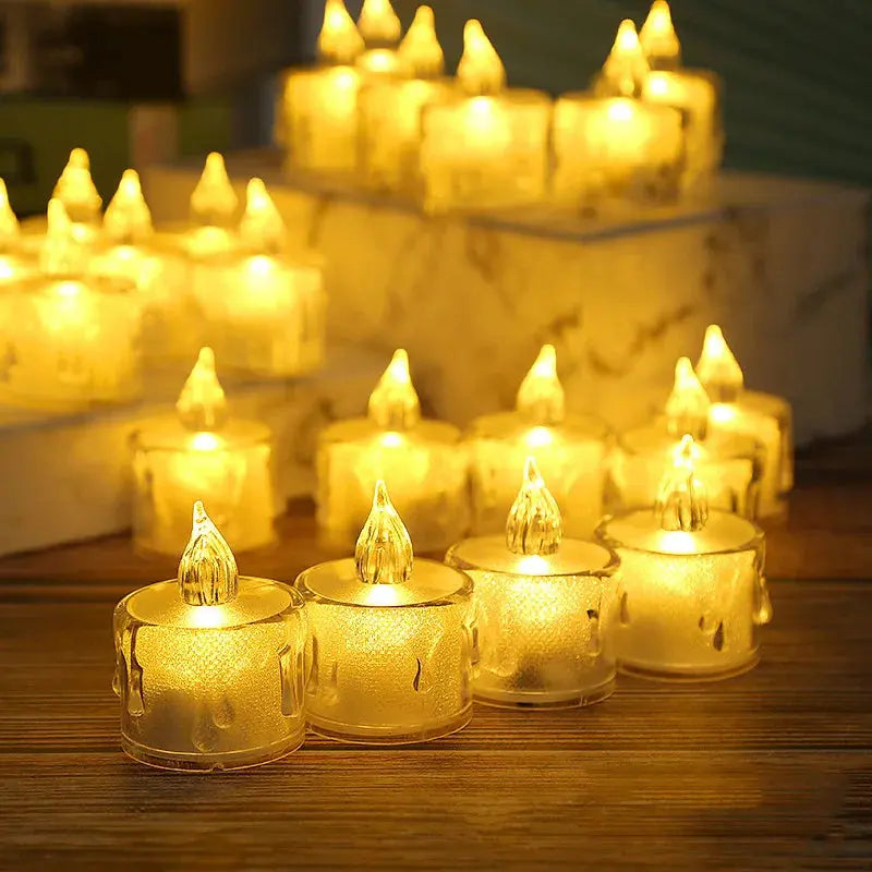 Candela a led senza fiamma per la decorazione domestica della festa di Natale Candele tealight elettroniche a forma di cuore alimentate a batteria